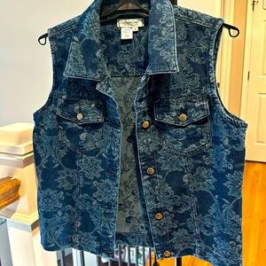 Coldwater Creek denim vest brochade print size Medium 100% cotton EUC